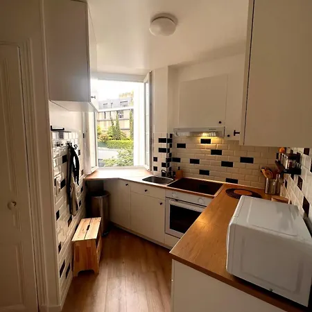Apartment A Stone's Throw From The Eiffel Tower
